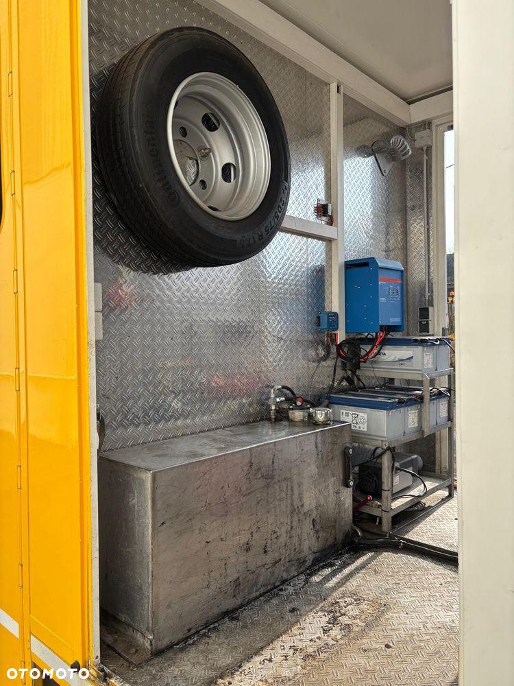 FUSO Canter 9C18 - 24