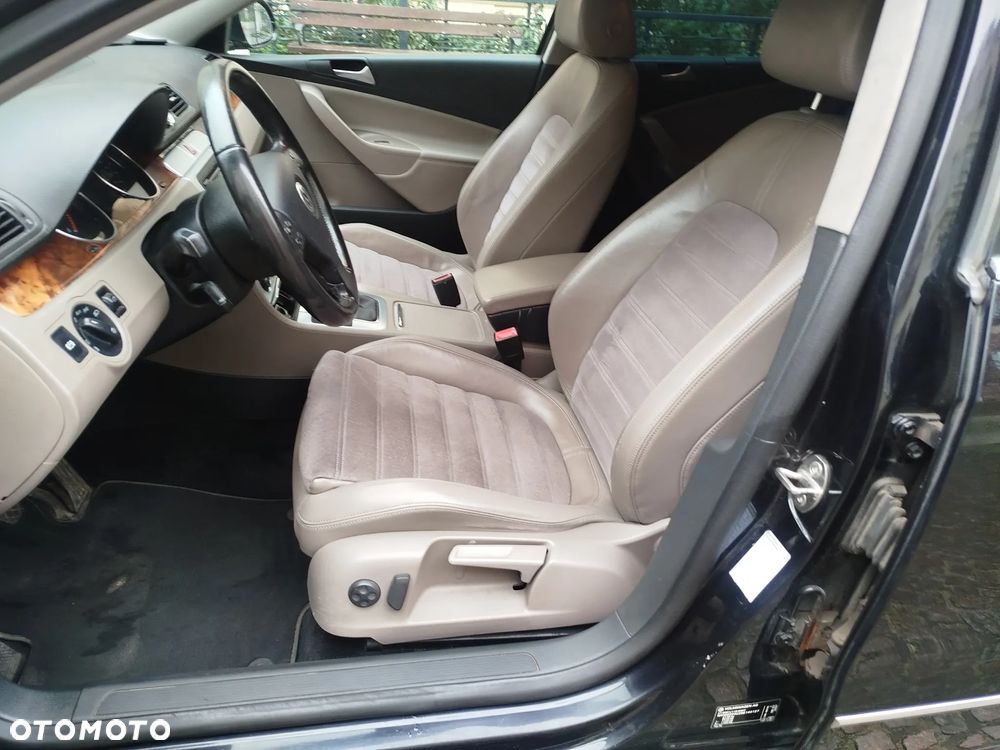Volkswagen Passat - 16