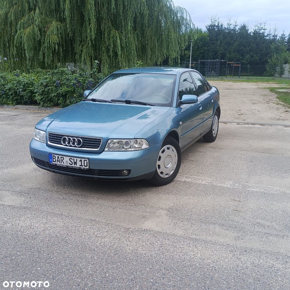 Audi A4 Limousine 1.8 - 8