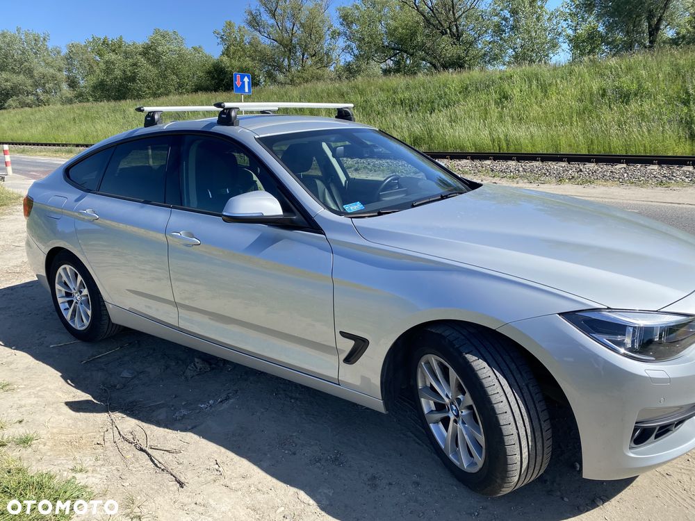 BMW 3GT 320i Advantage - 2