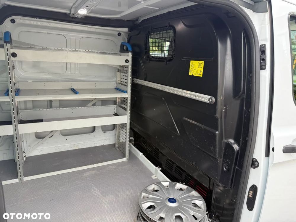Ford Transit Custom - 19