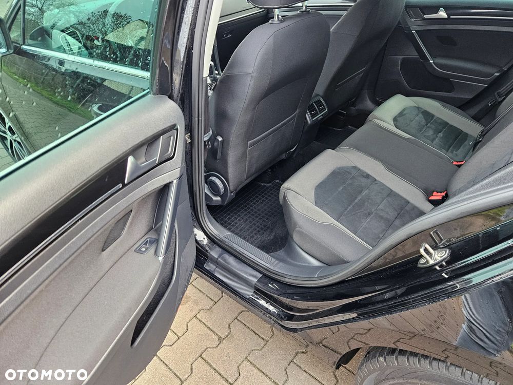 Volkswagen Golf 1.4 TSI BMT Comfortline DSG - 25