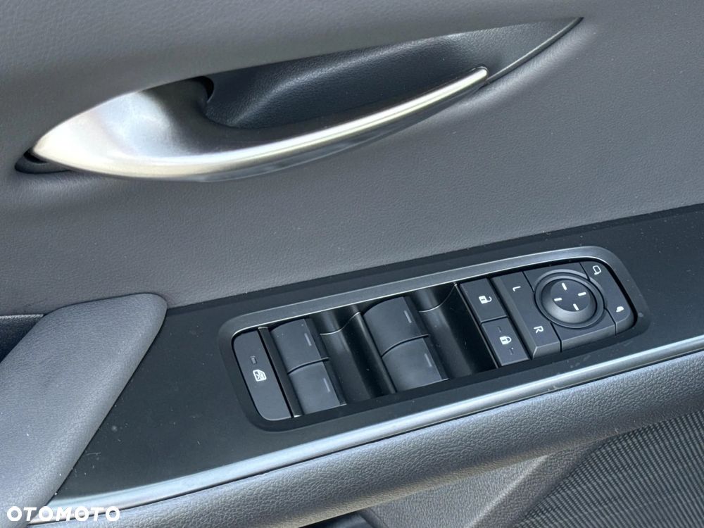 Lexus UX 300h Elegance - 22