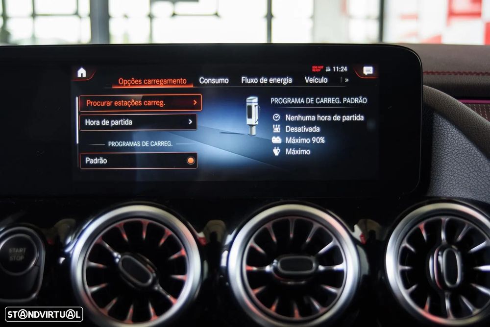 Mercedes-Benz EQA 300 4Matic AMG Line - 40
