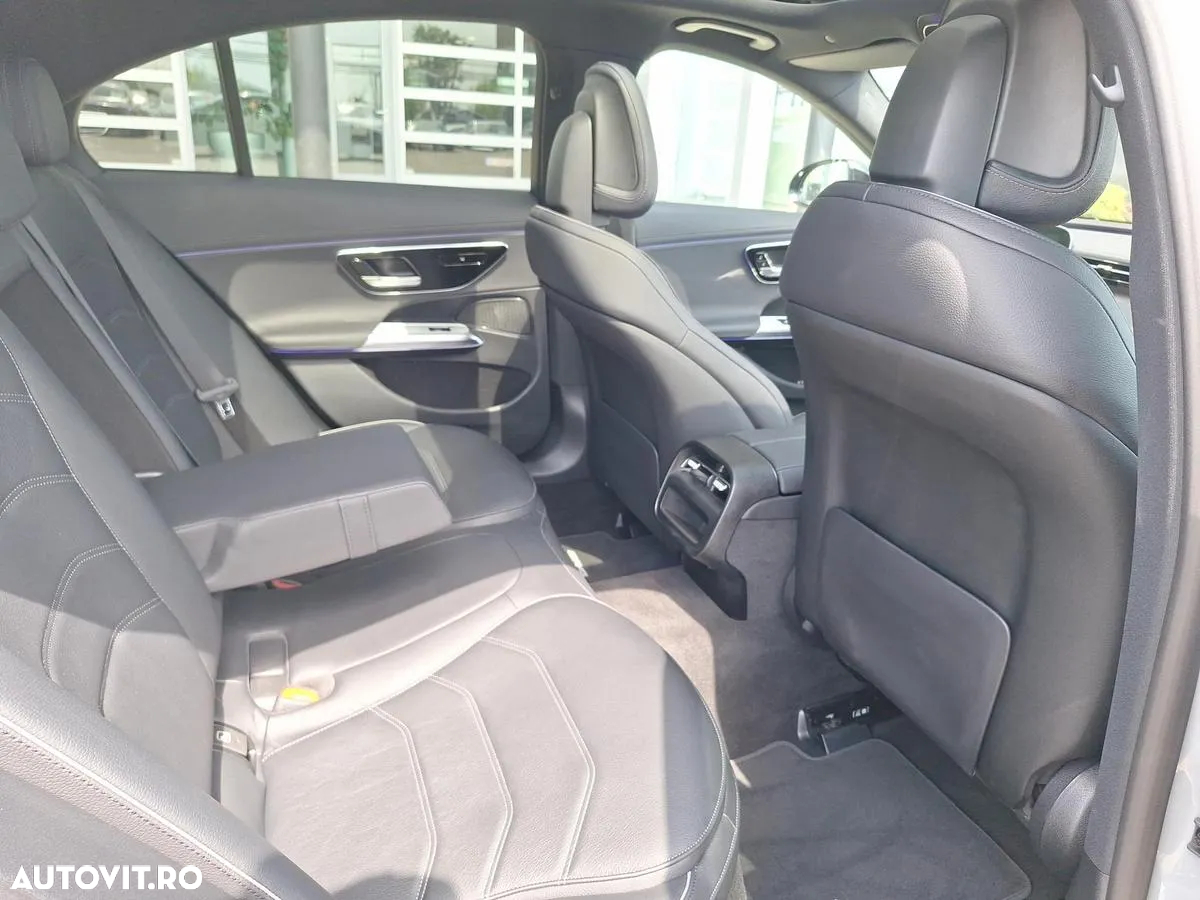 Mercedes-Benz E 300 4MATIC Aut. - 14