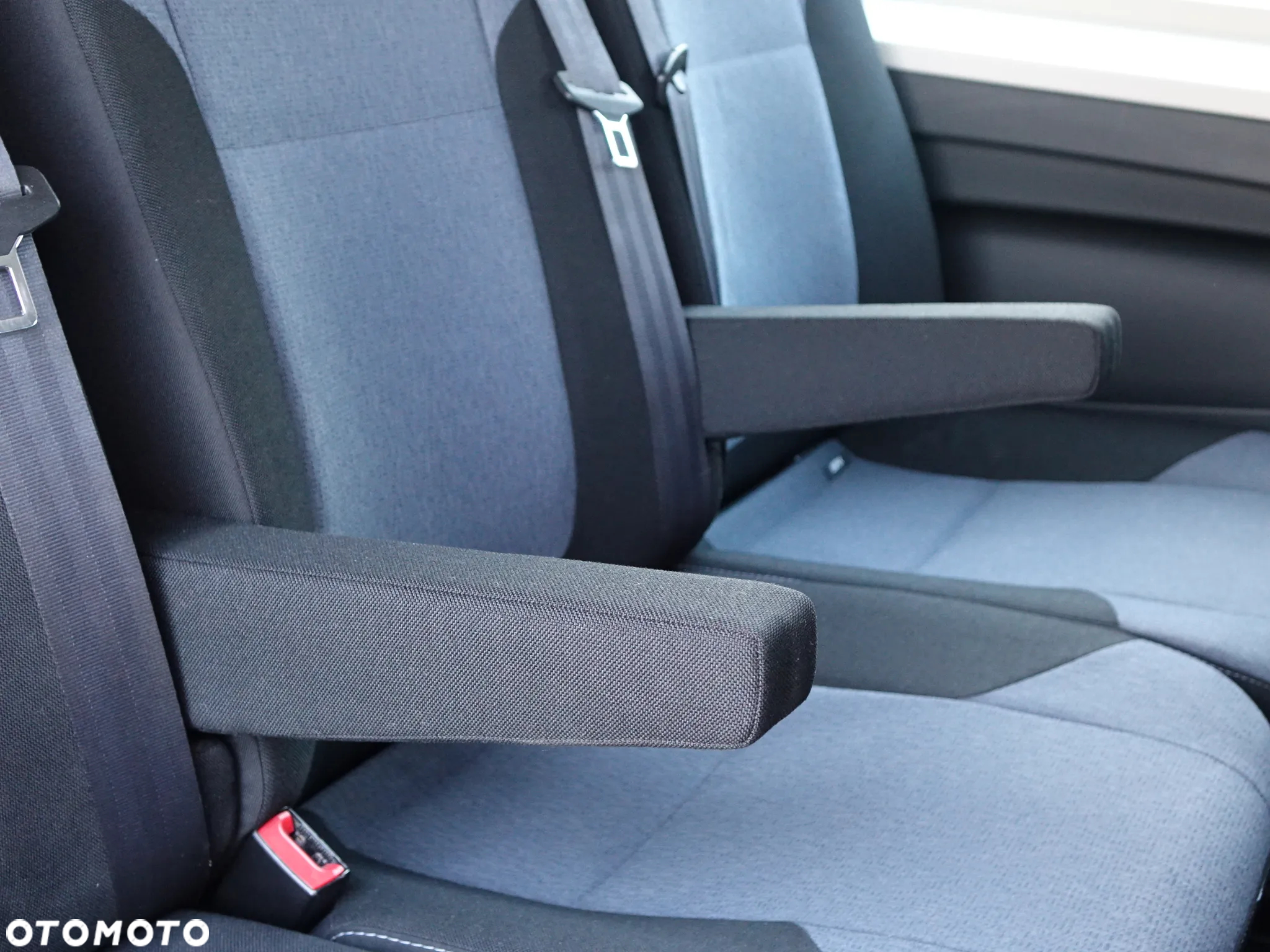 Opel Vivaro 6-osobowy brygadówka L1H1 - 29