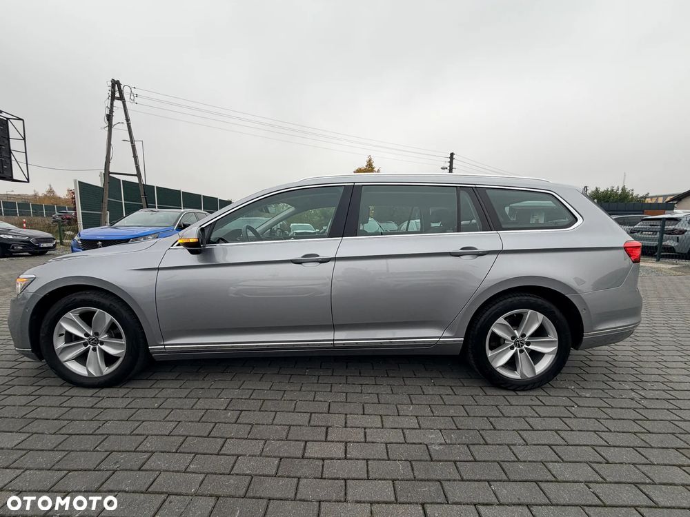 Volkswagen Passat 2.0 TDI SCR Style DSG - 11