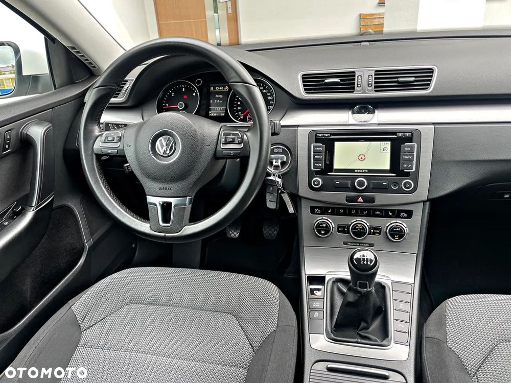 Volkswagen Passat Variant 2.0 TDI BlueMotion Technology Comfortline - 24