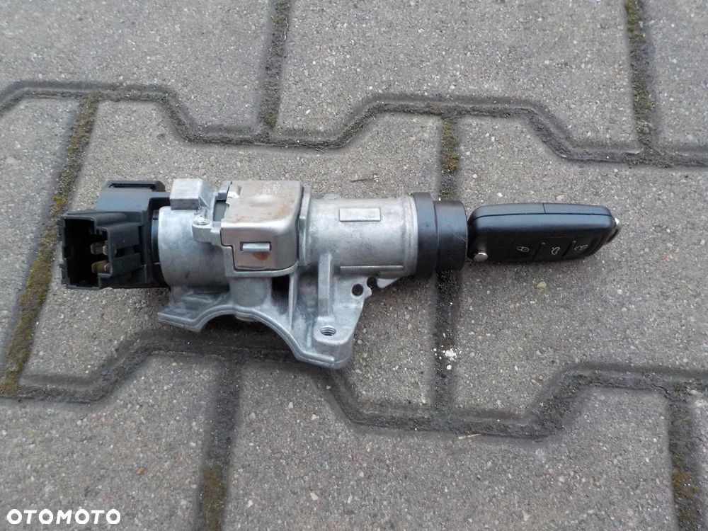VW T5 LIFT STACYJKA  KLAMKA LEWA PRAWA WKŁADKA - 4
