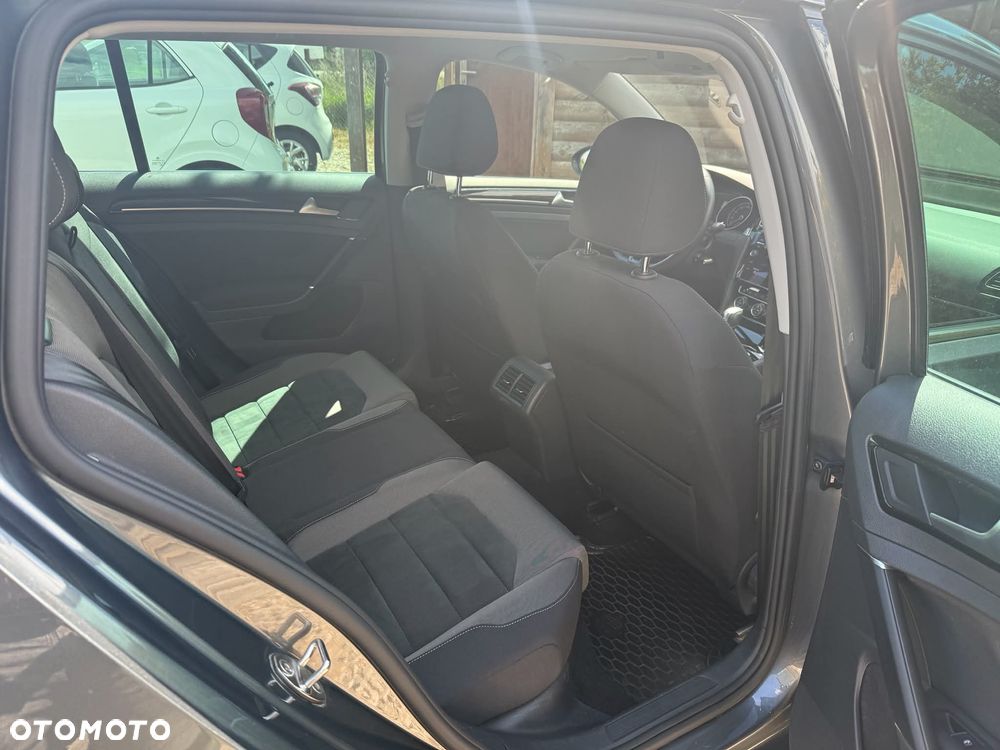 Volkswagen Golf 1.5 TSI ACT OPF DSG Highline - 23