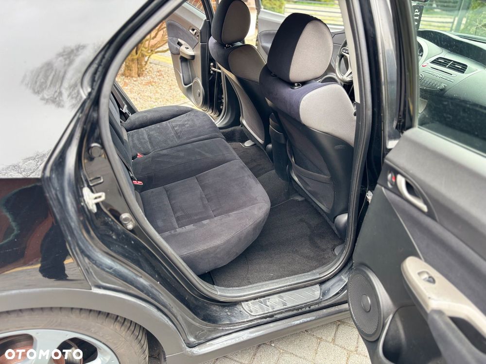 Honda Civic 1.8 Comfort - 13