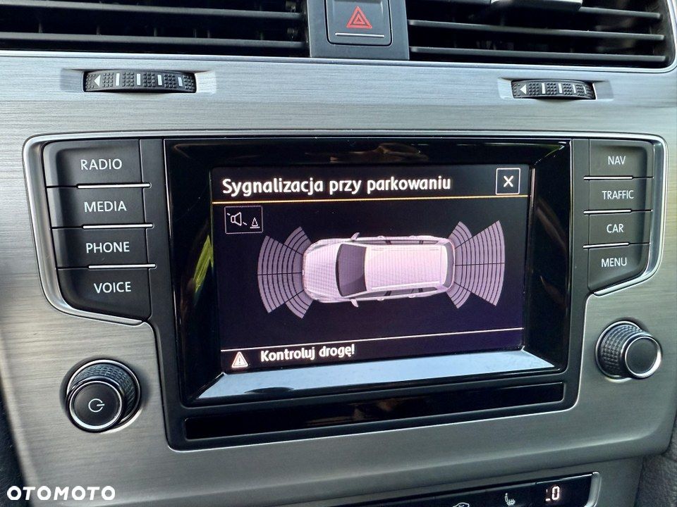 Volkswagen Golf 1.4 TSI (BlueMotion Technology) Highline - 24