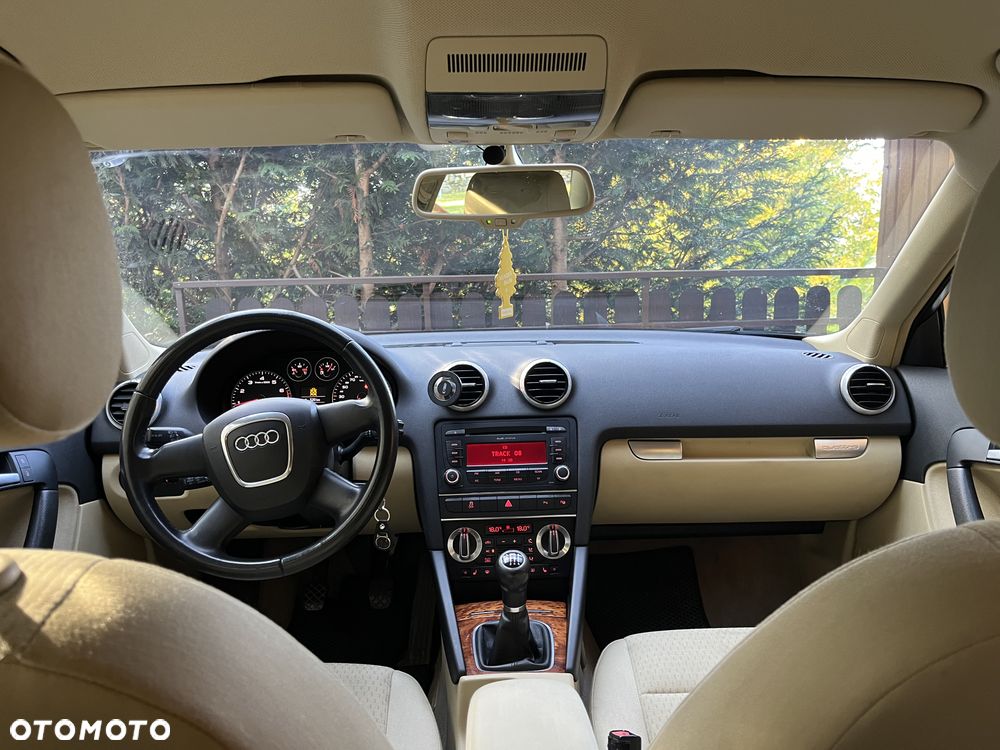 Audi A3 Sportback - 8