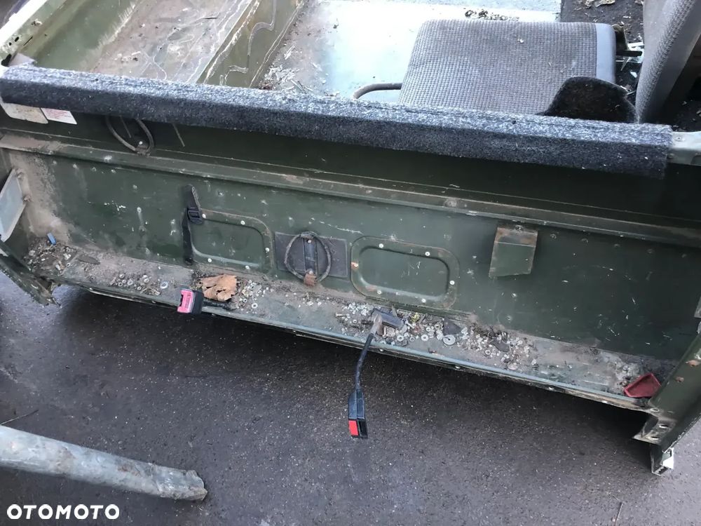 WANNA TYLNA LAND ROVER DEFENDER 90 - 4