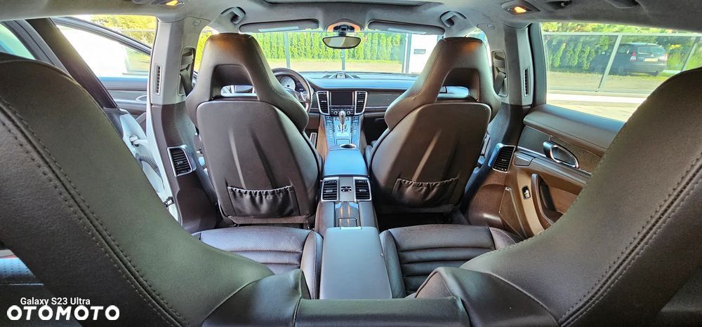 Porsche Panamera Turbo - 29