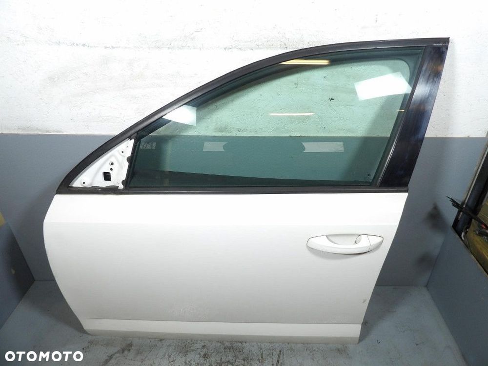 SKODA OCTAVIA III 3 DRZWI PRZÓD LEWE  F9E