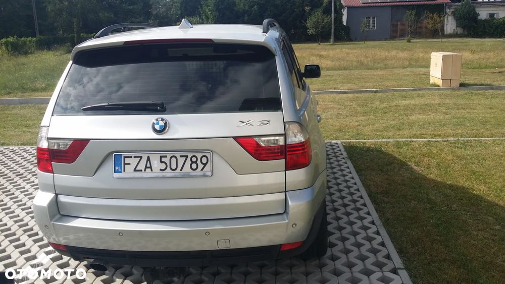 BMW X3 2.0d - 11