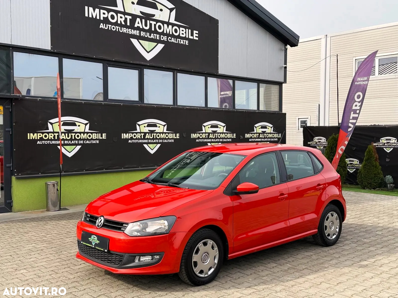 Volkswagen Polo - 2