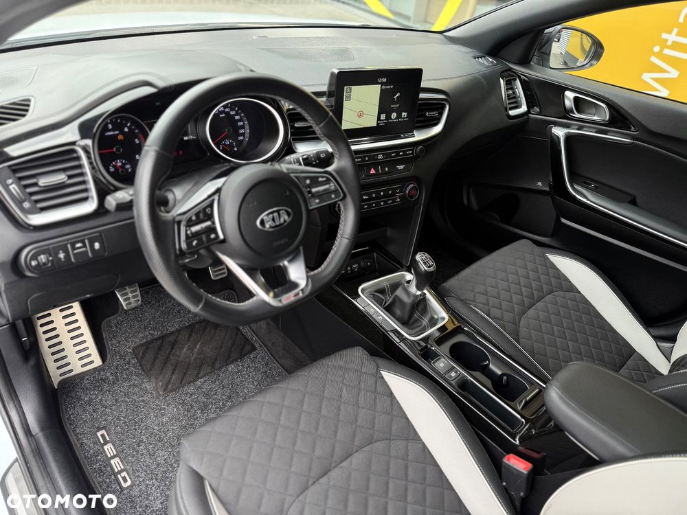 Kia ProCeed 1.6 CRDi SCR GT LINE - 13
