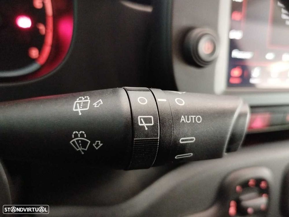 Fiat Panda 1.0 Hybrid City Life — fotografia 14
