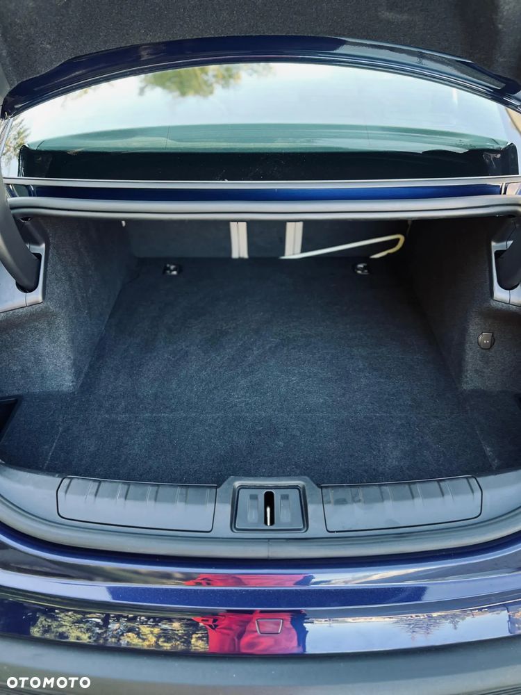 Porsche Taycan 89kWh - 25