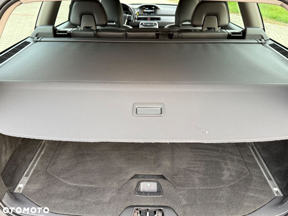 Volvo V70 D5 Geartronic Momentum - 17