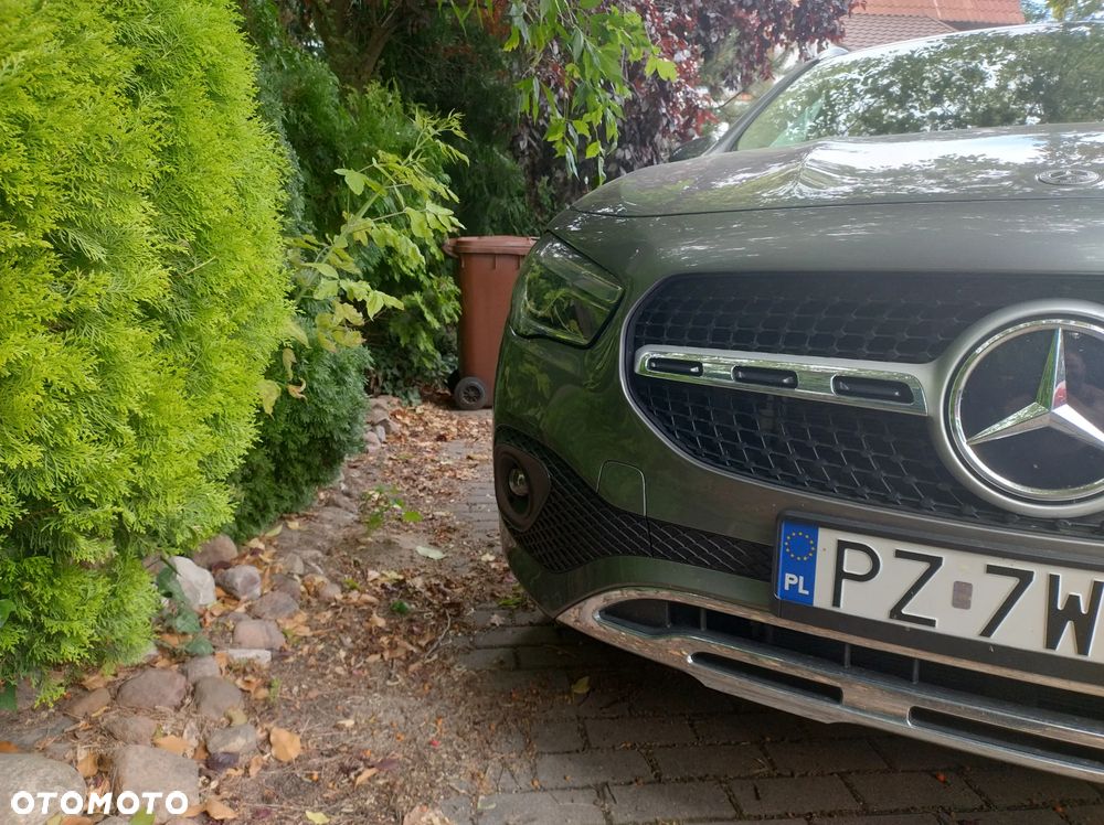 Mercedes-Benz GLA - 2