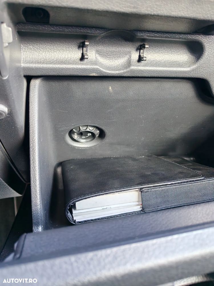 Volkswagen Tiguan 2.0 TDI DPF BlueMotion Technology Sport & Style - 22