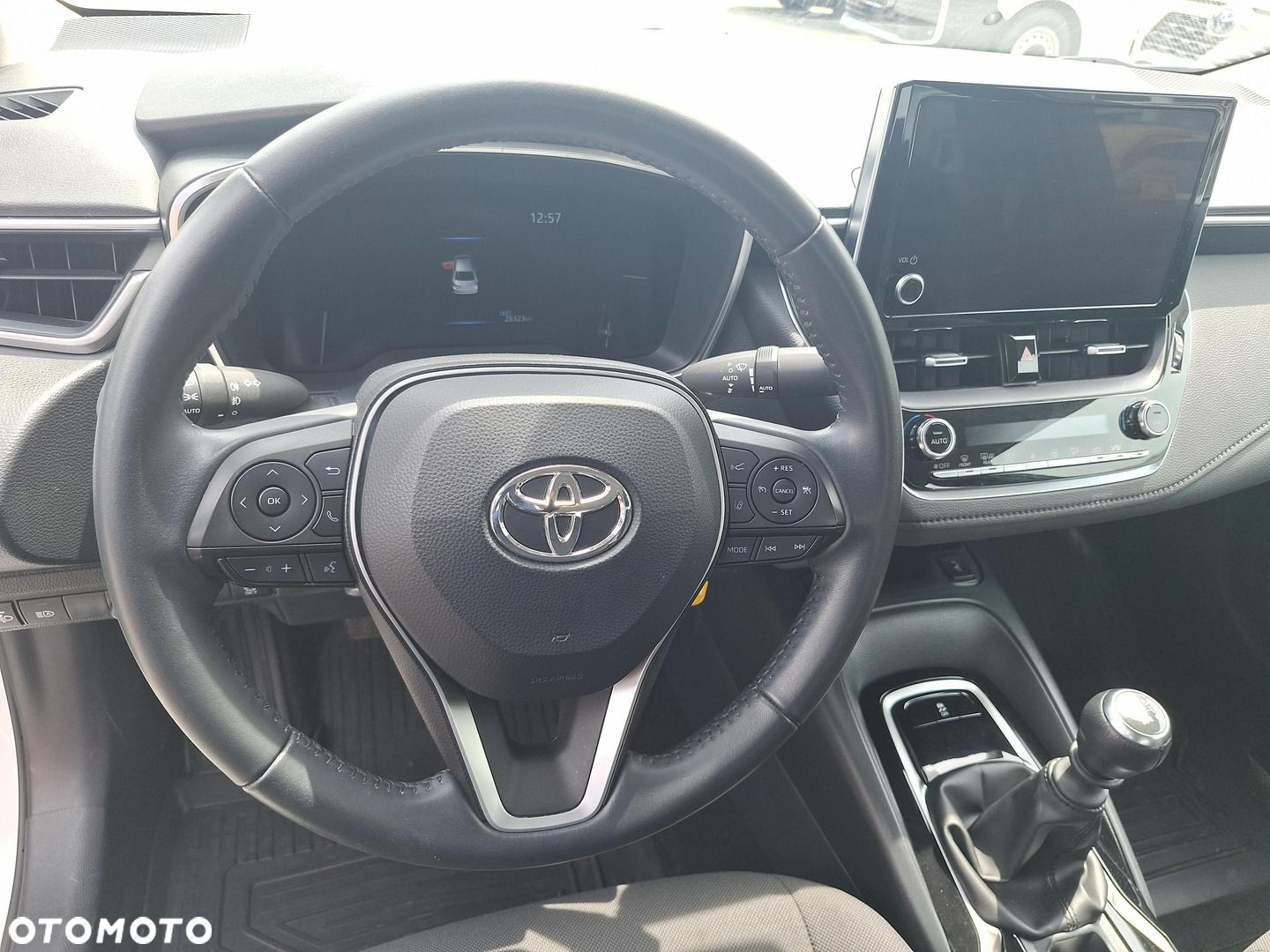 Toyota Corolla - 16