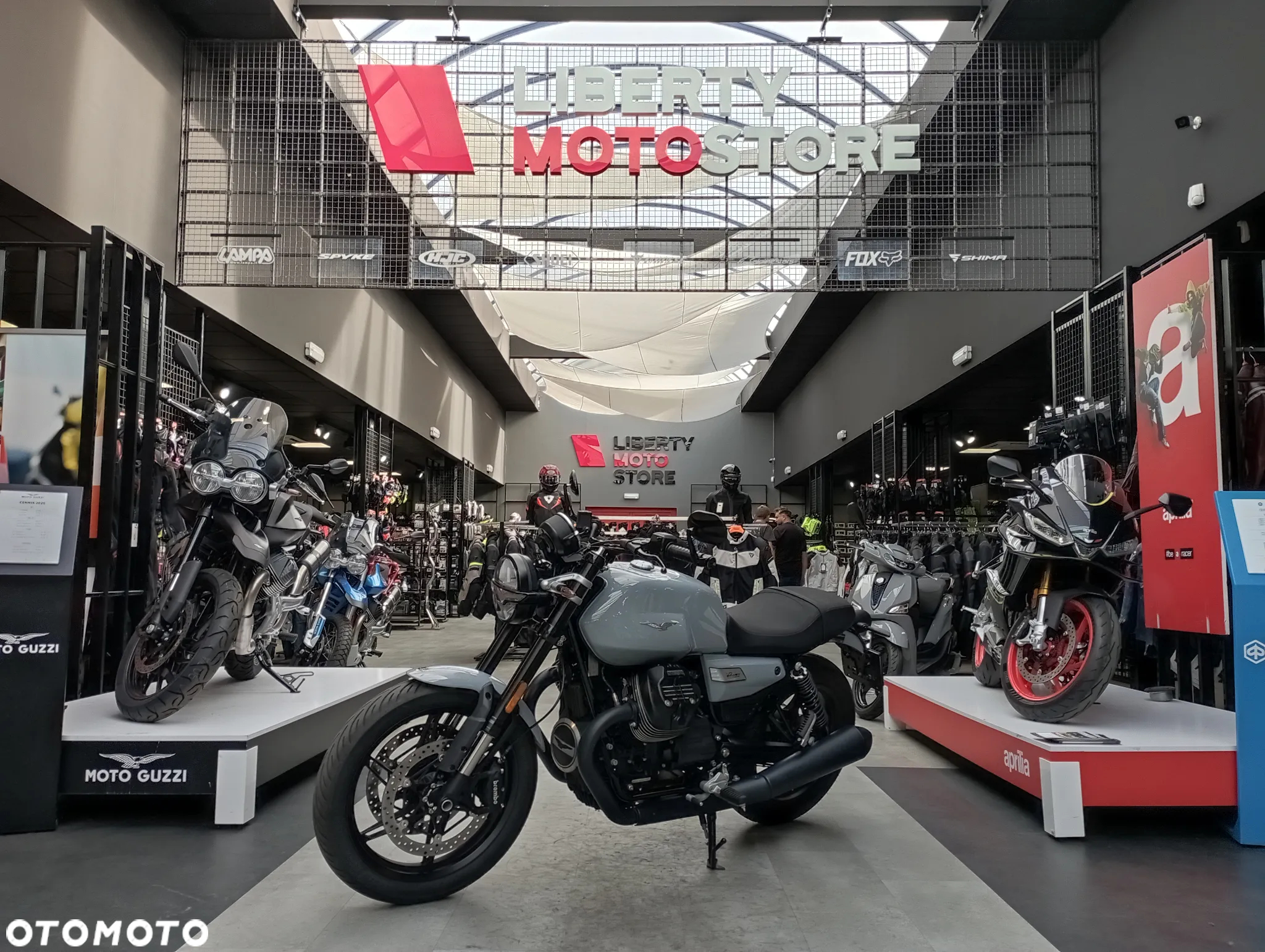 Moto Guzzi V7 - 7