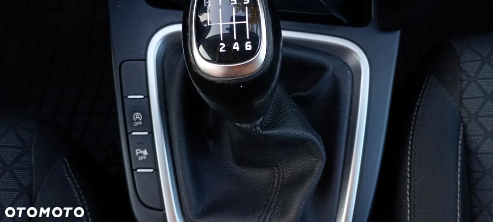 Kia Ceed 1.5 T-GDI M - 14
