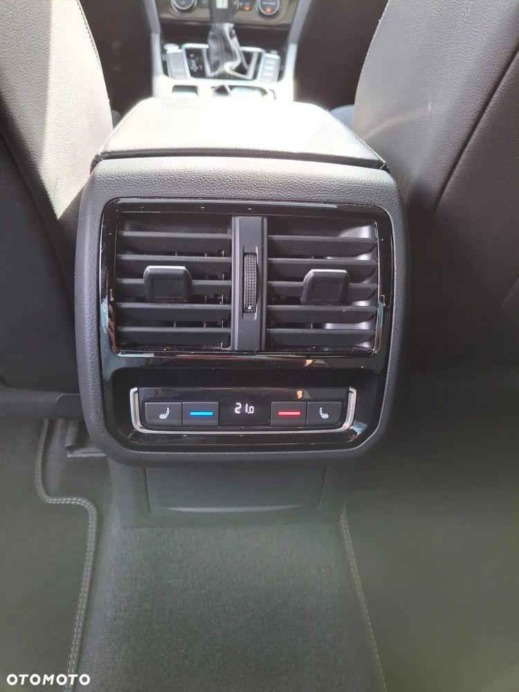Volkswagen Arteon 2.0 TDI SCR DSG R-Line Edition - 17
