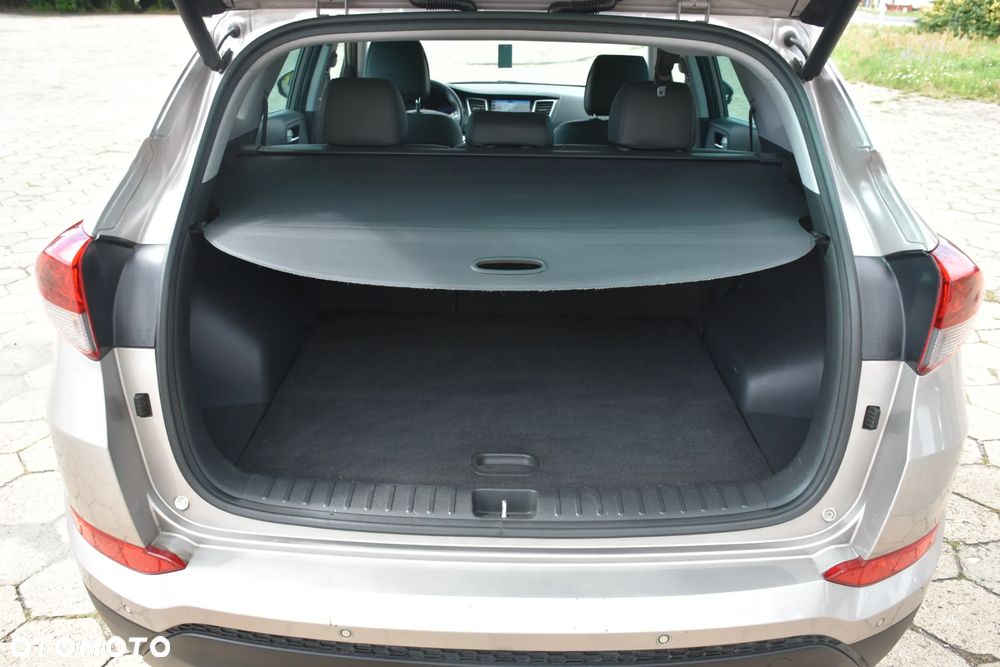 Hyundai Tucson blue 1.7 CRDi 2WD DCT Premium - 28
