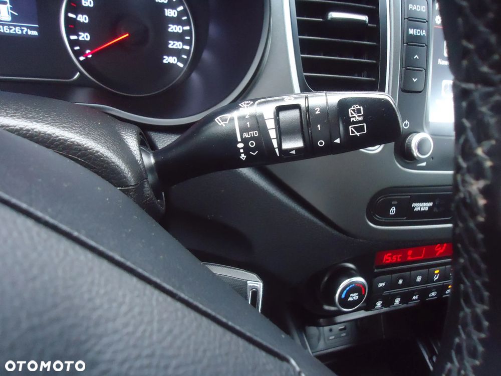 Kia Carens 2.0 GDI Automatik Edition 7 - 16