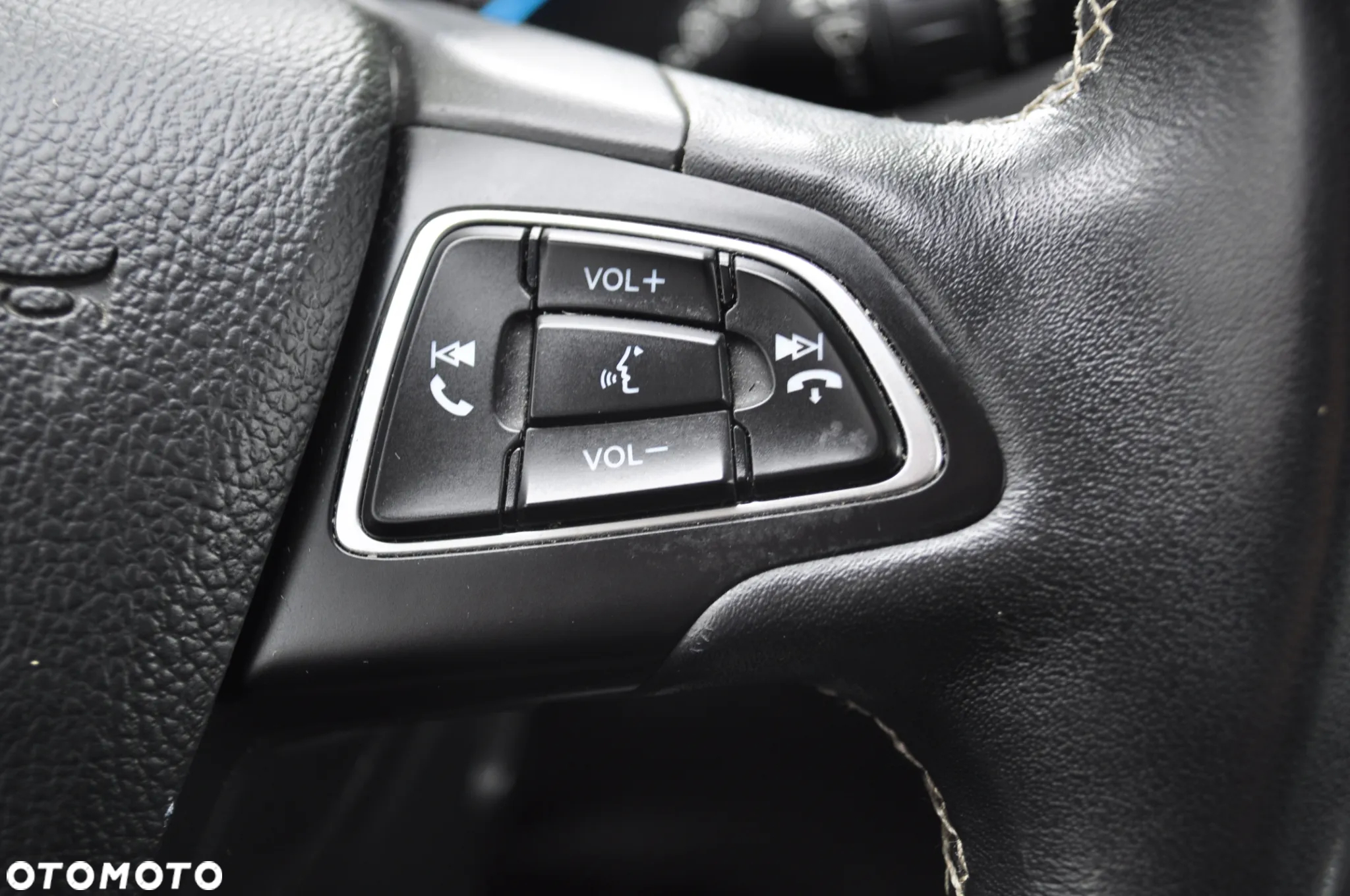 Ford Kuga 1.5 EcoBoost 2x4 Titanium - 18