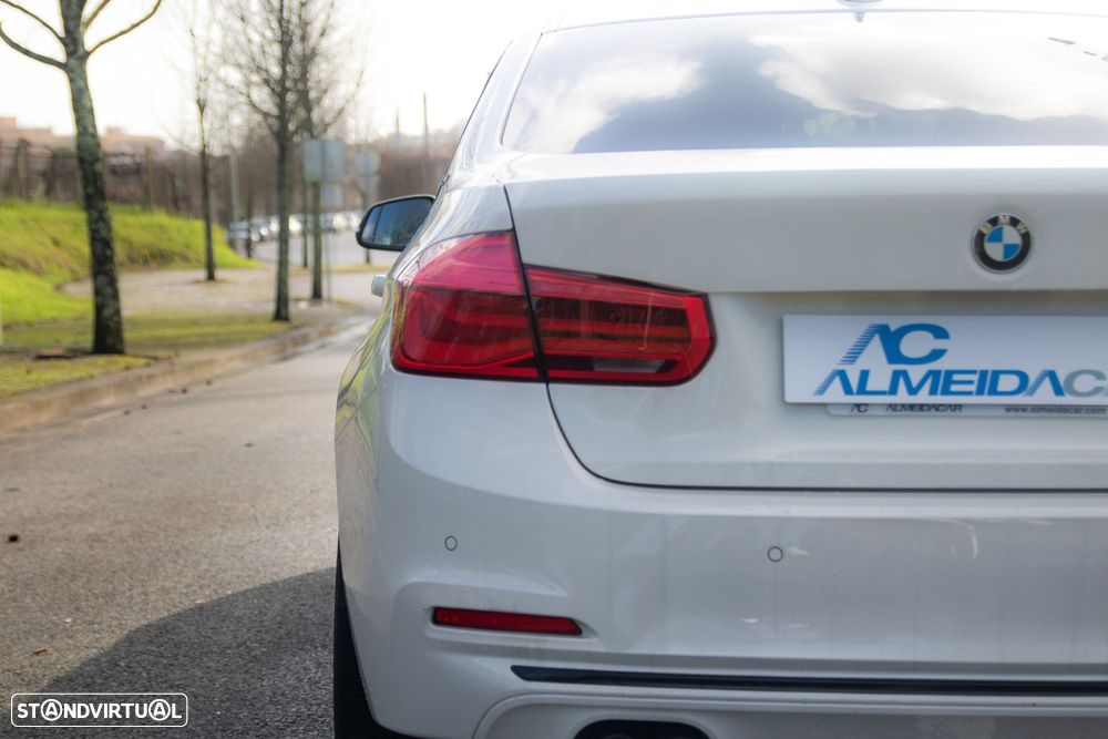 BMW 330 e iPerformance Line Sport - 21