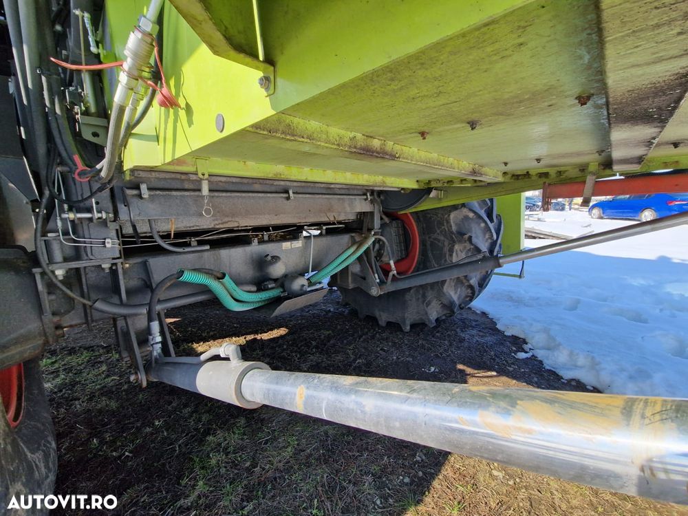 Claas TUCANO 440 - 19