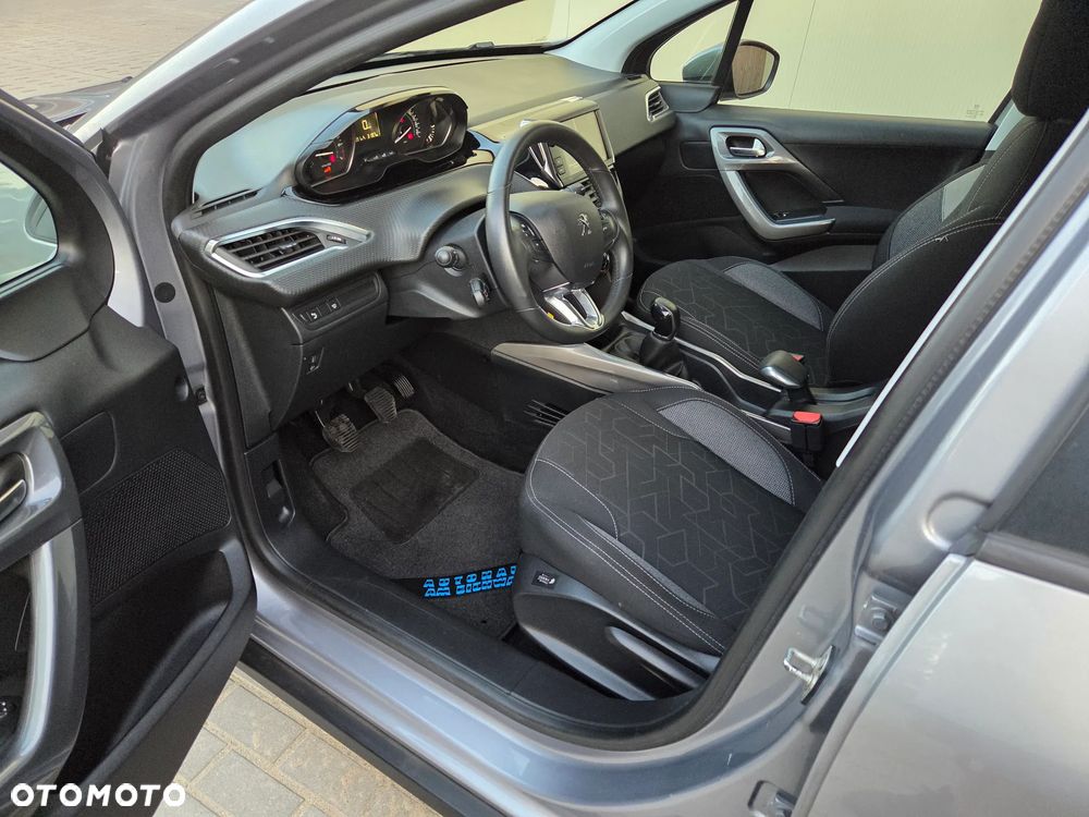 Peugeot 2008 PureTech 82 Active - 11