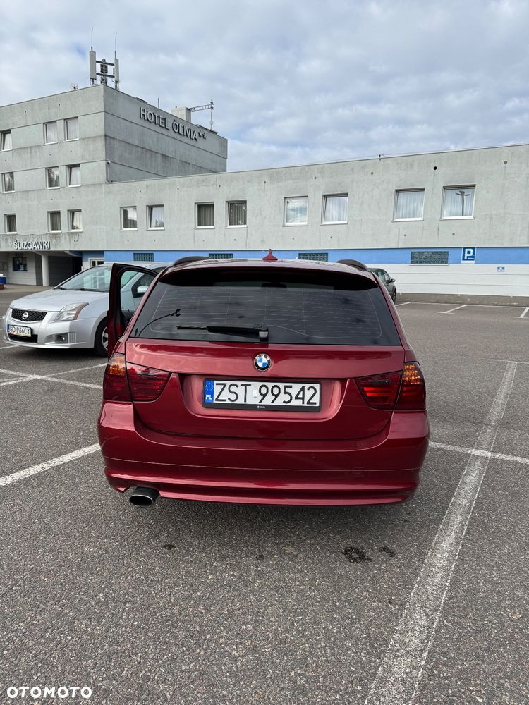 BMW Seria 3 320d - 28