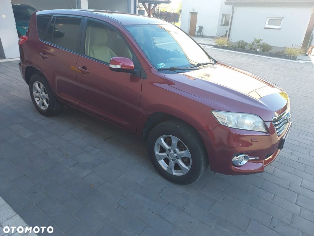 Toyota RAV4 - 8