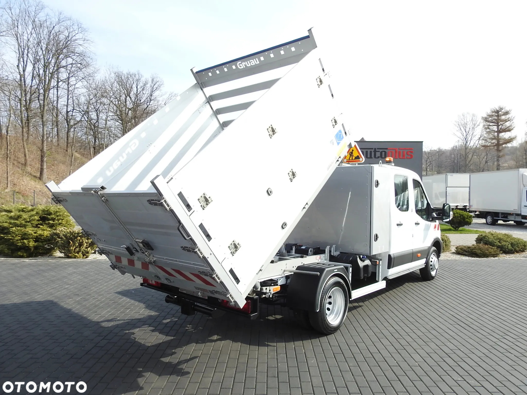 Ford TRANSIT  WYWROTKA PODWÓJNA KABINA DOKA 7 MIEJSC TEMPOMAT LEDY BLIŹNIACZE KOŁA KLIMATYZACJA 130KM [ E38372 ] - 4