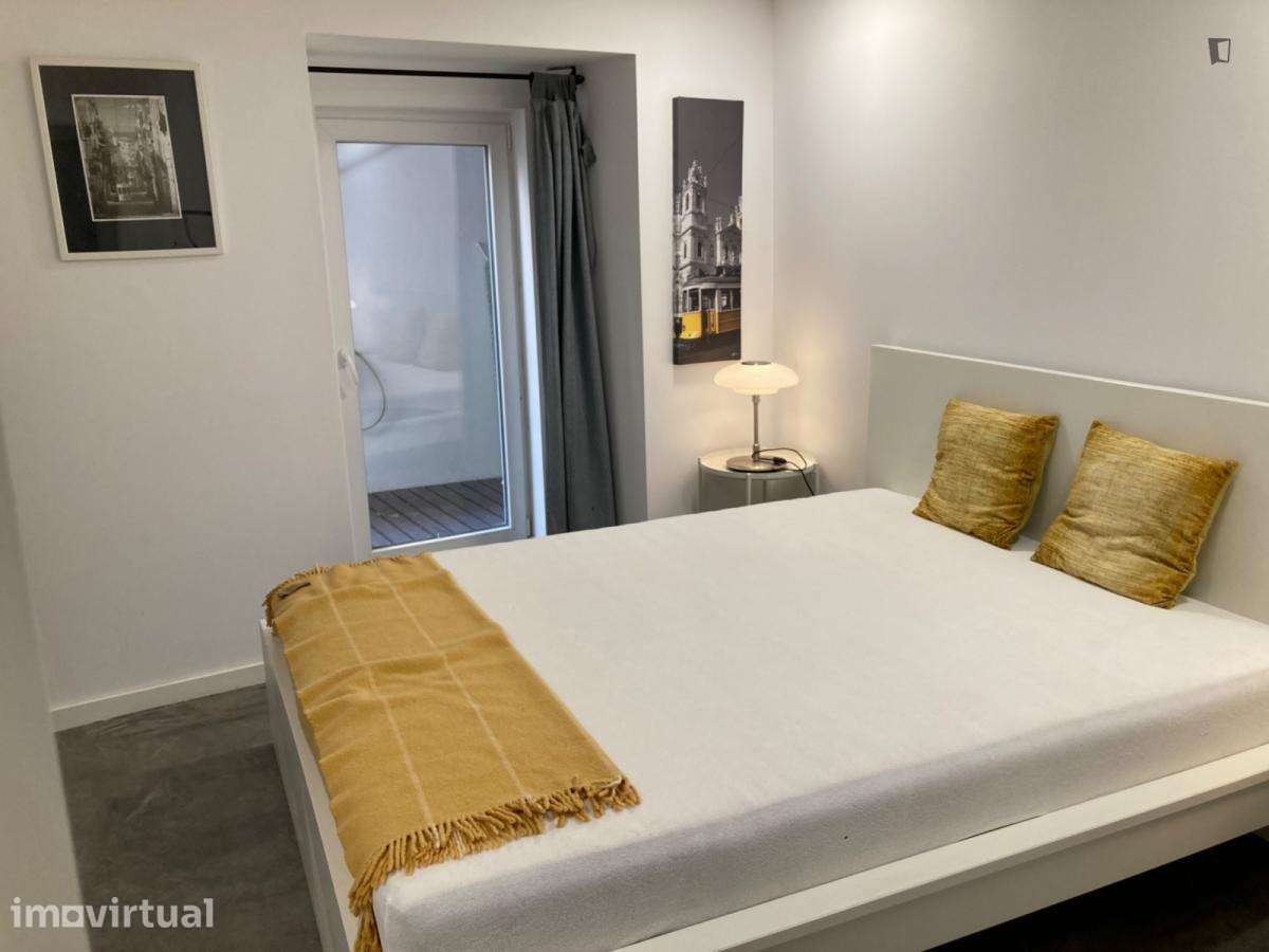 Apartamento com 1 quartos - localizado em Lapa Lisbon - Grande imagem: 3/8