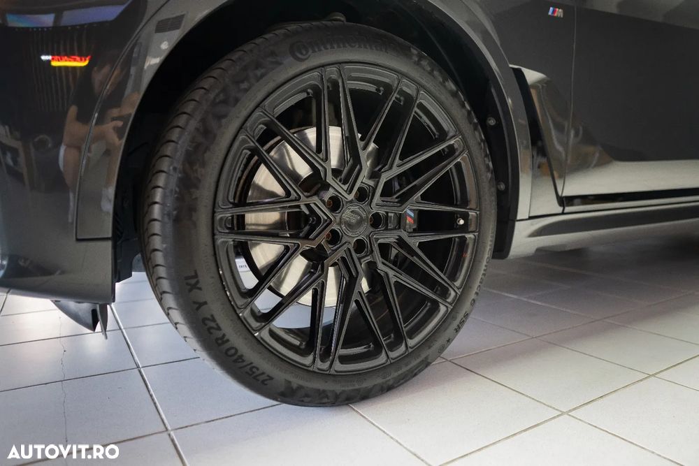 BMW X7 M50i - 8
