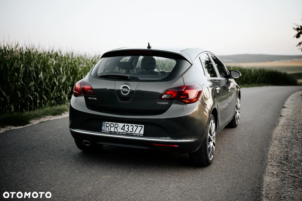 Opel Astra 1.4 T Cosmo - 5