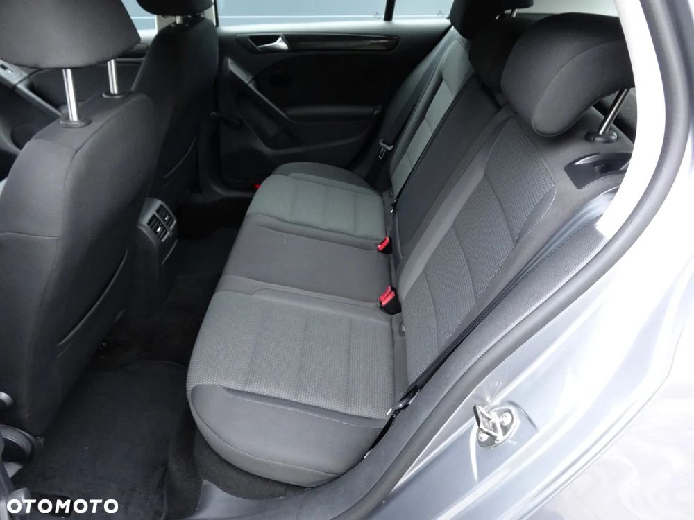 Volkswagen Golf 1.6 Comfortline - 22