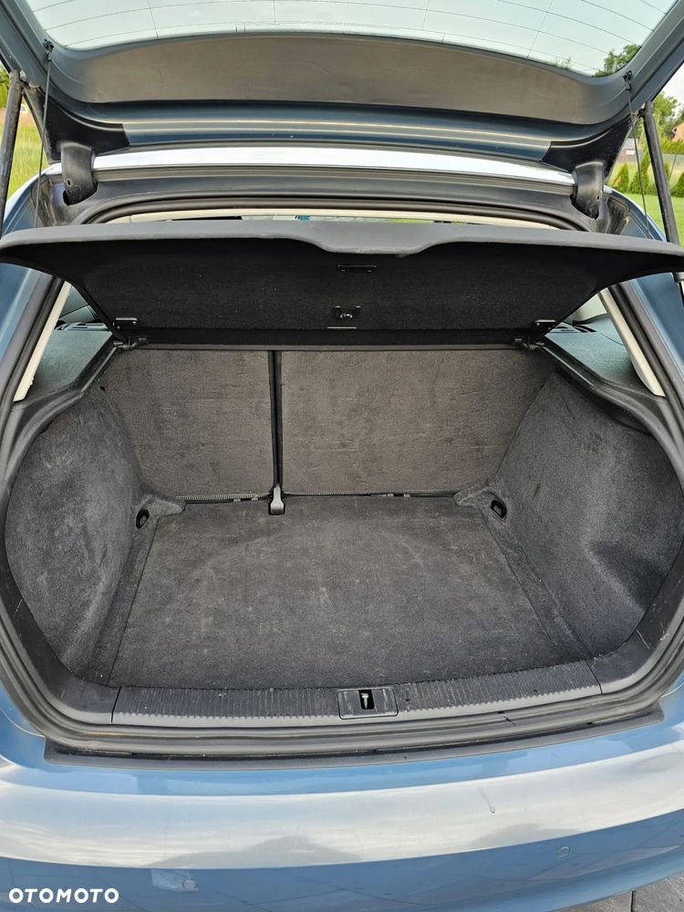 Audi A3 Sportback 2.0 TDI Ambiente - 24