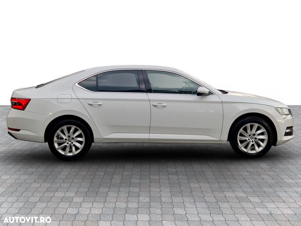 Skoda Superb 2.0 TDI DSG Ambition - 7