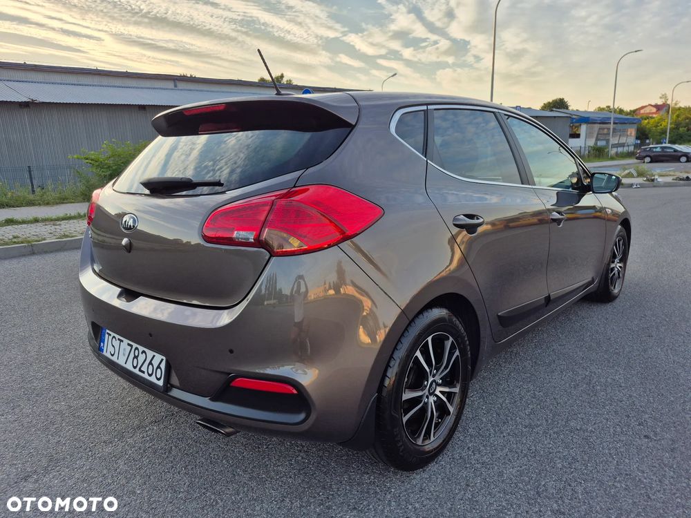 Kia Ceed 1.6 GDI L Business Line - 8