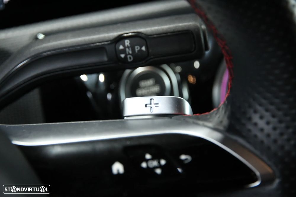 Mercedes-Benz A 250 e 8G-DCT AMG Line - 17