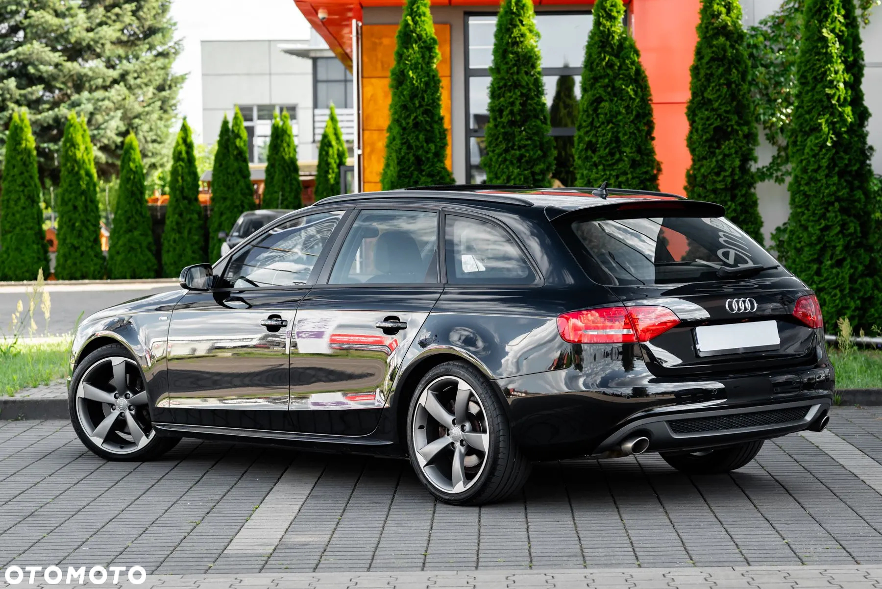 Audi A4 Avant 3.0 TDI DPF clean diesel quattro tiptron S line Sportpaket - 4